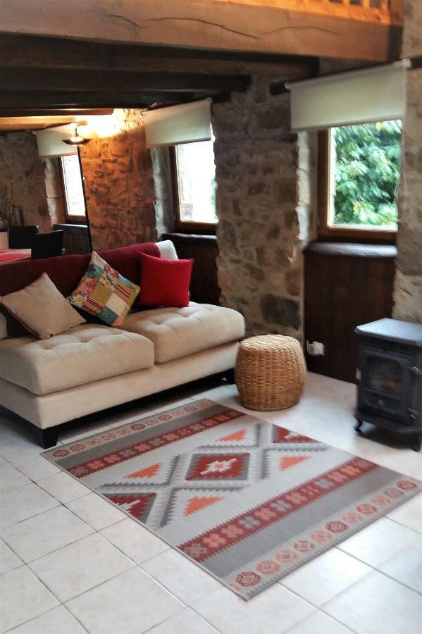 Le Cosy Villa แซ็งต์-ยีริกซ์-ลา-แปร์ช ภายนอก รูปภาพ